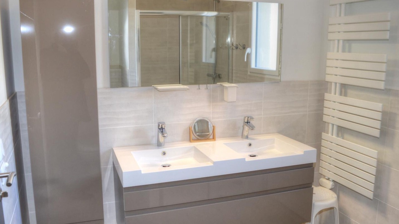 Photo of Bathroom in Loche-sur-Indrois