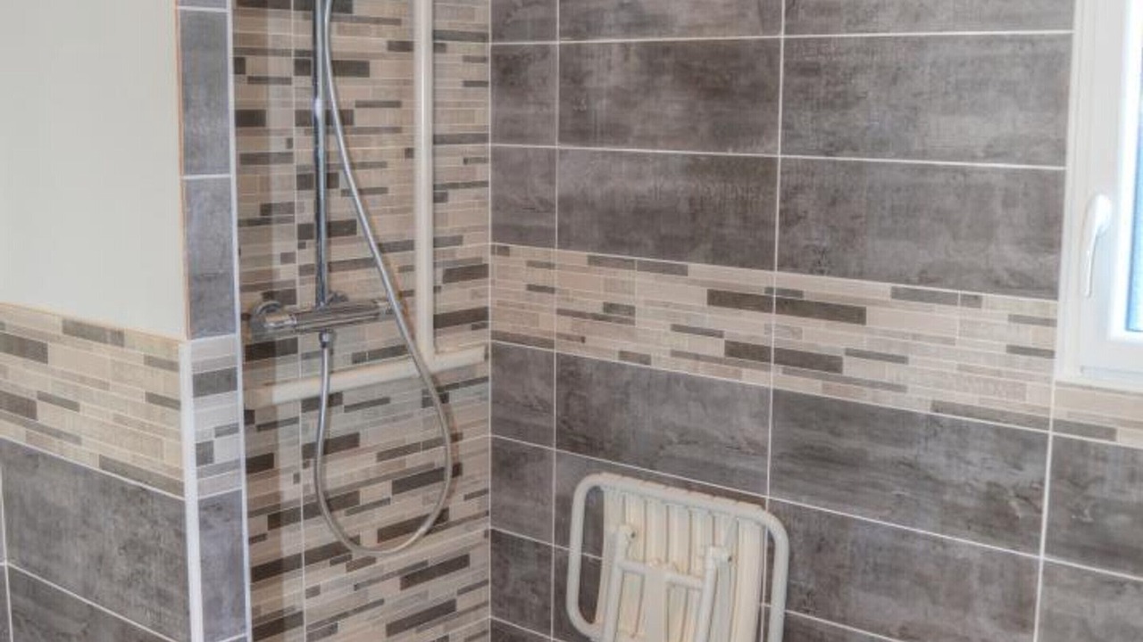 Photo of Bathroom in Loche-sur-Indrois