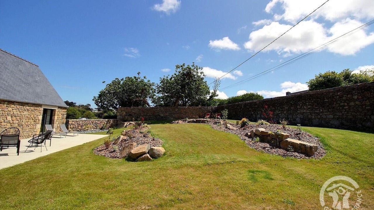 Photo of Outdoor in Plougrescant