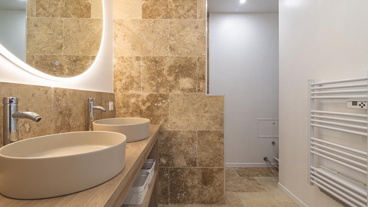 Photo of Bathroom in Athis