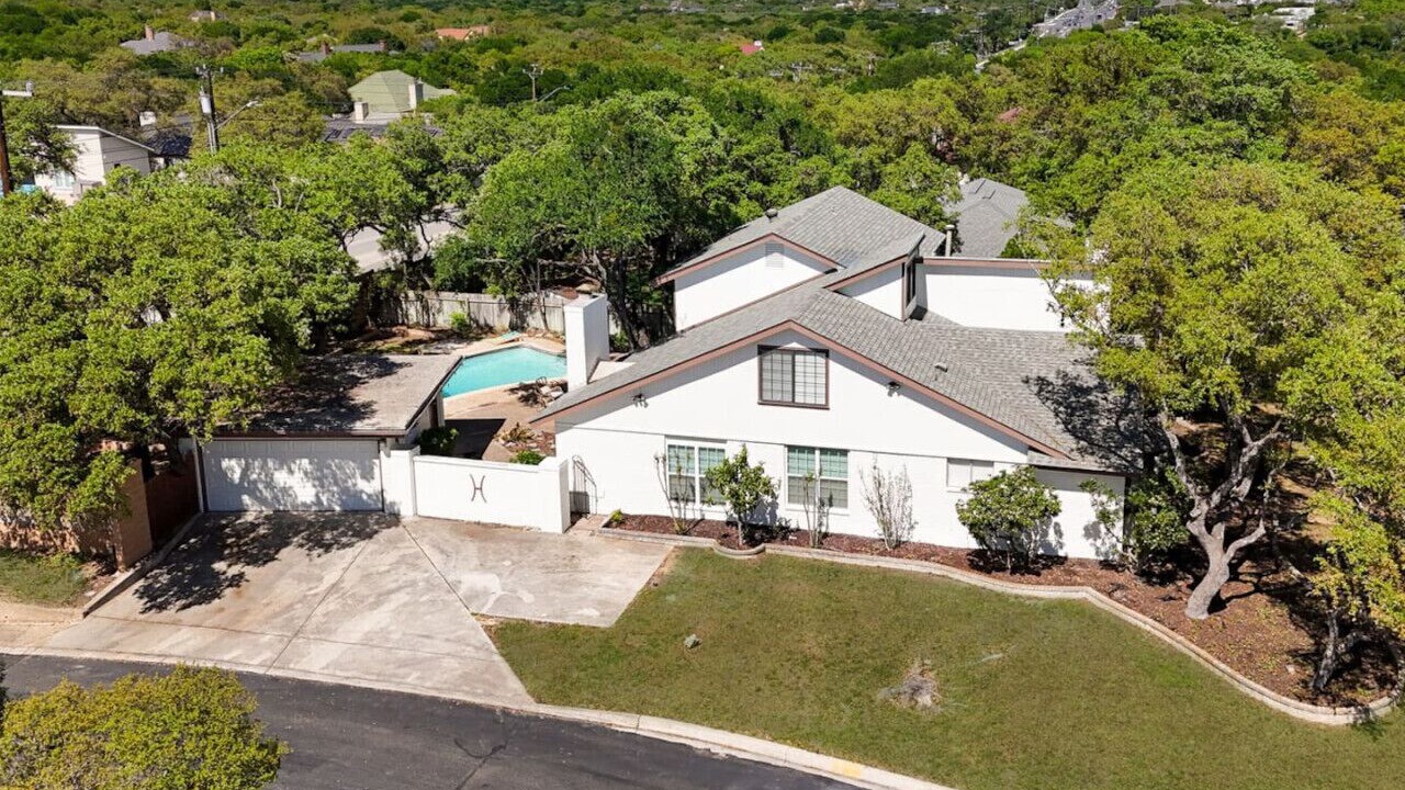Photo of Outdoor in Whispering Oaks
