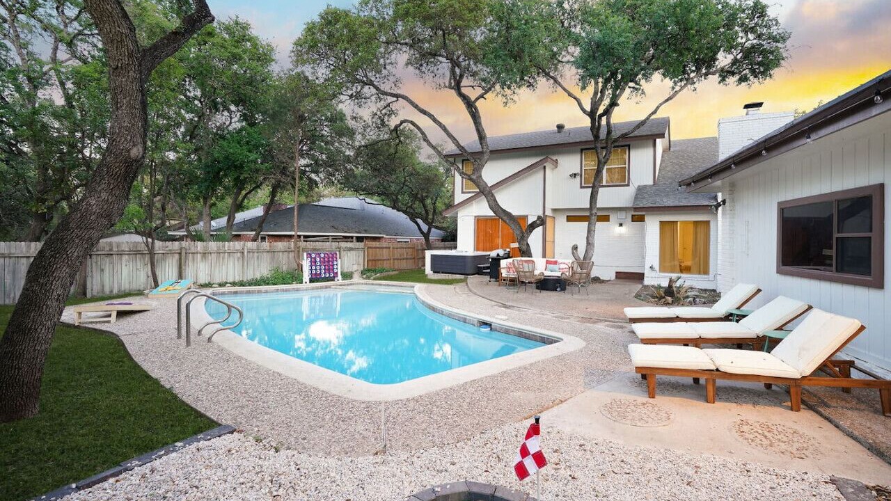 Photo of Outdoor in Whispering Oaks