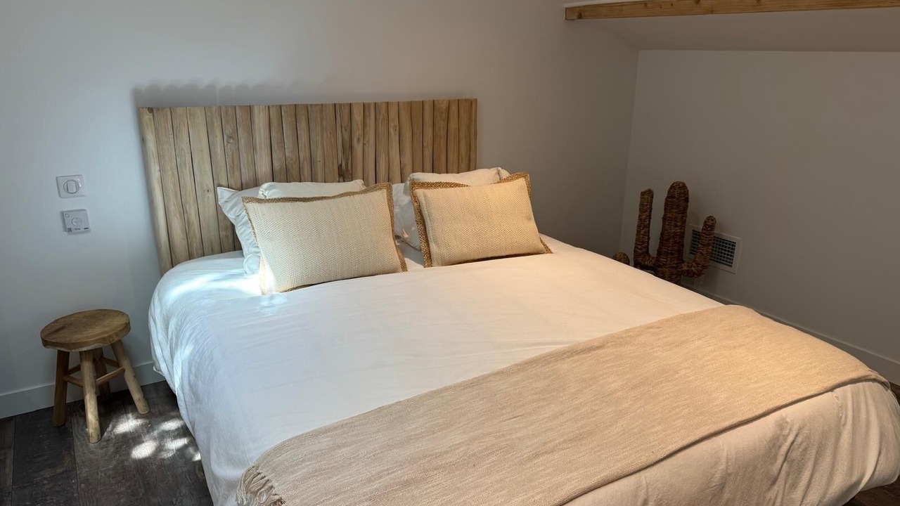 Photo of Others in Cales