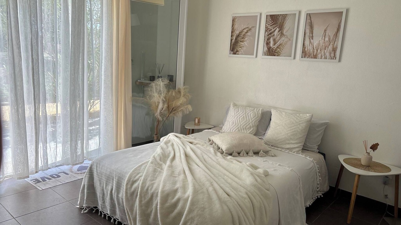 Photo of Others in Hopitaux-Facultes