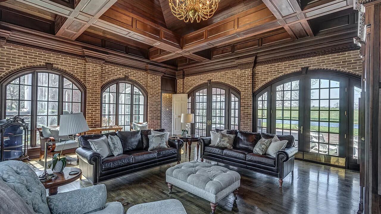 Photo of Livingroom in Lexington