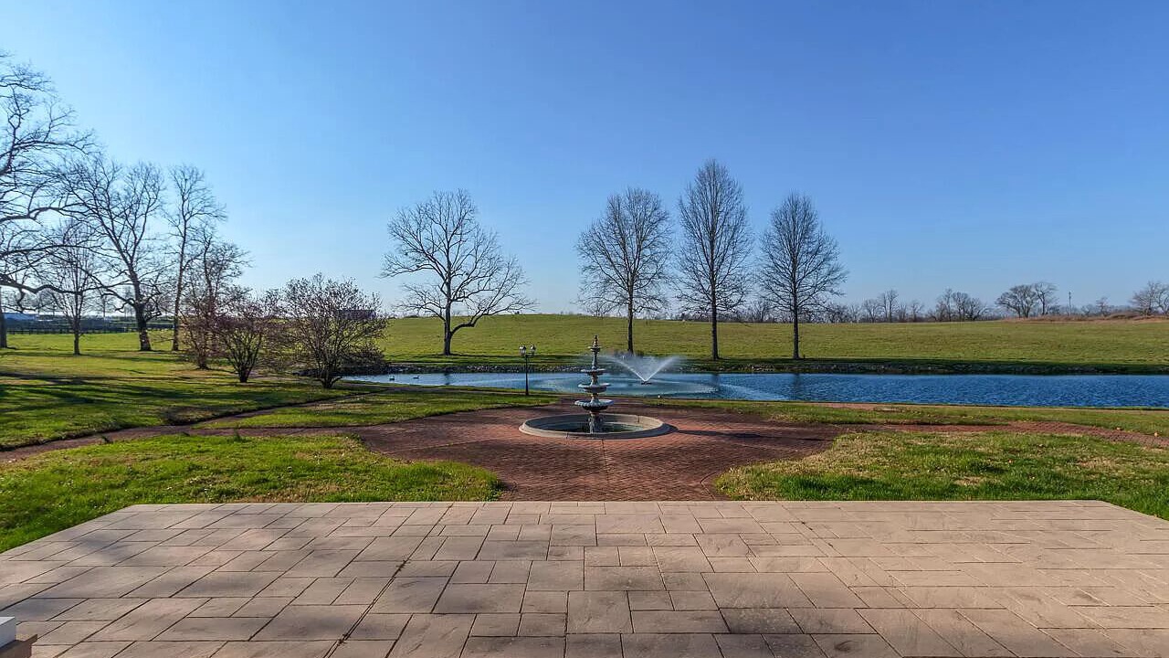 Photo of Outdoor in Lexington