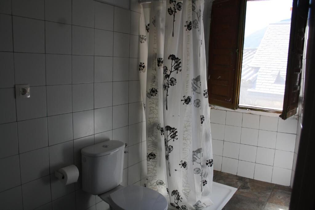 Photo of Bathroom in Broto