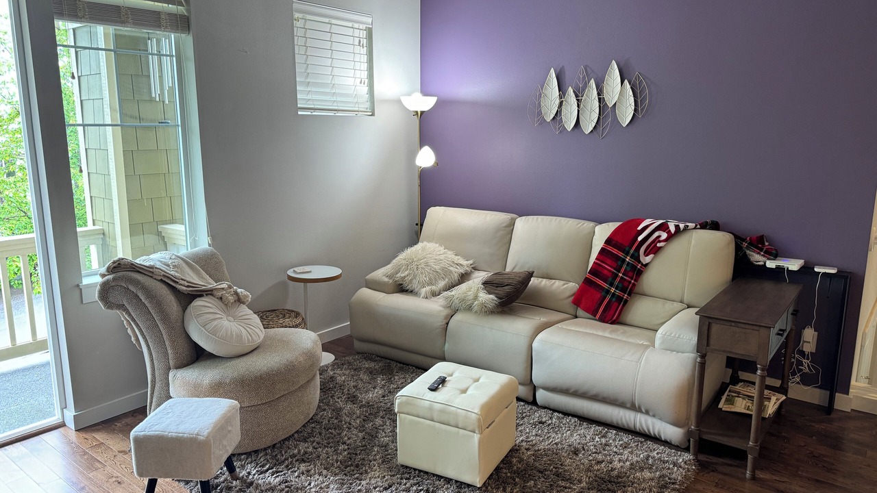 Photo of Livingroom in Snoqualmie Ridge