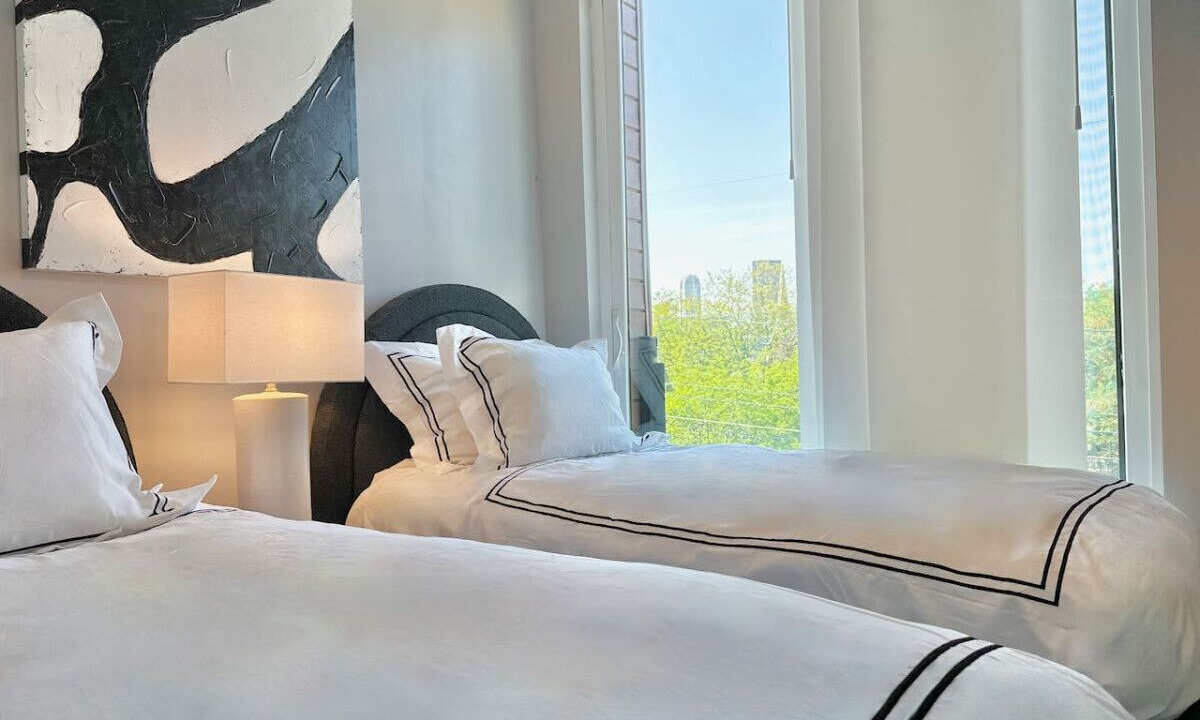 Photo of Others in South Side Slopes