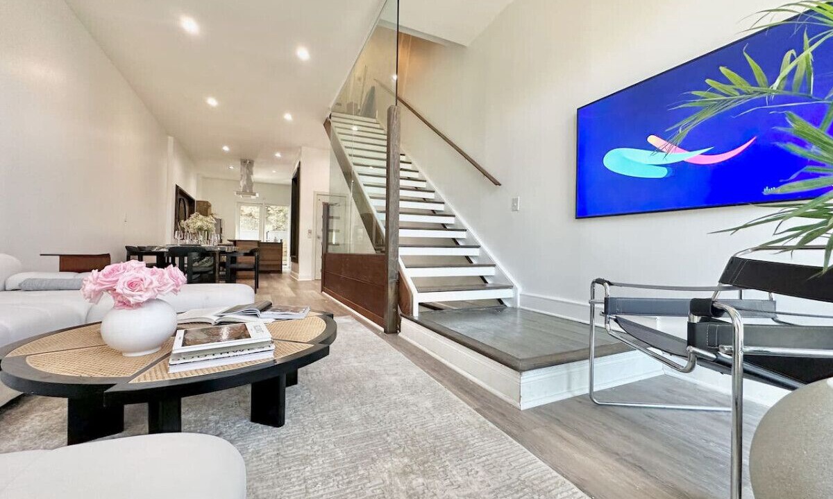 Photo of Livingroom in South Side Slopes