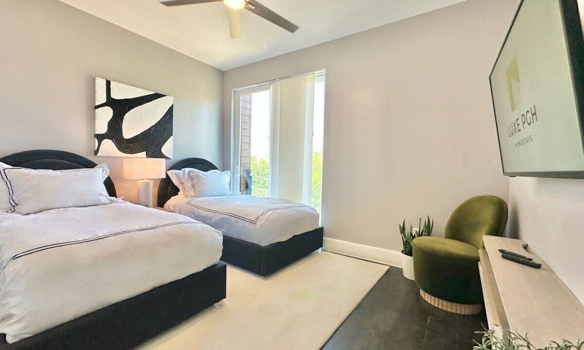 Photo of Others in South Side Slopes