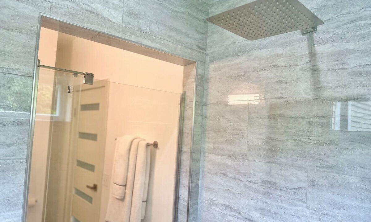 Photo of Others in South Side Slopes