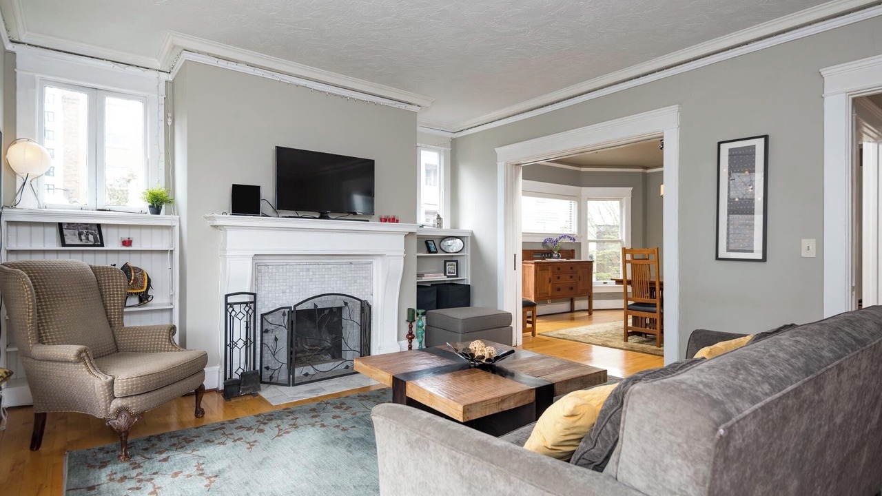 Photo of Livingroom in Goose Hollow