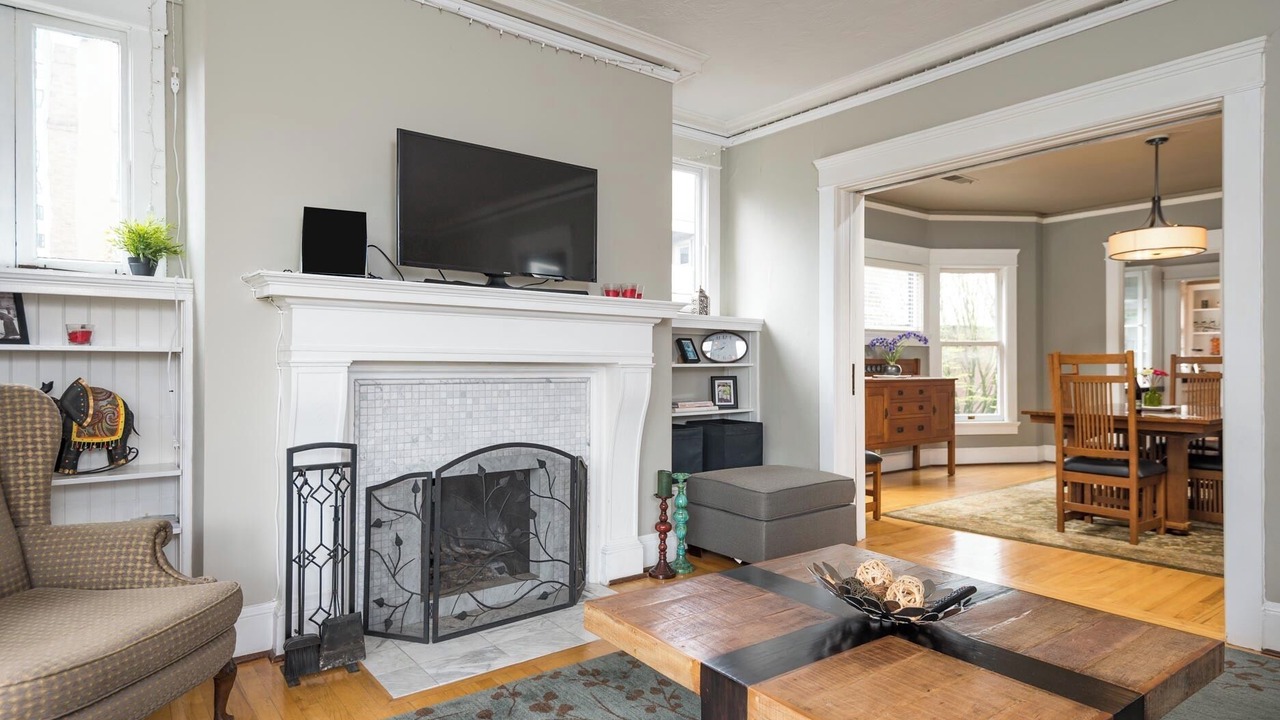 Photo of Livingroom in Goose Hollow