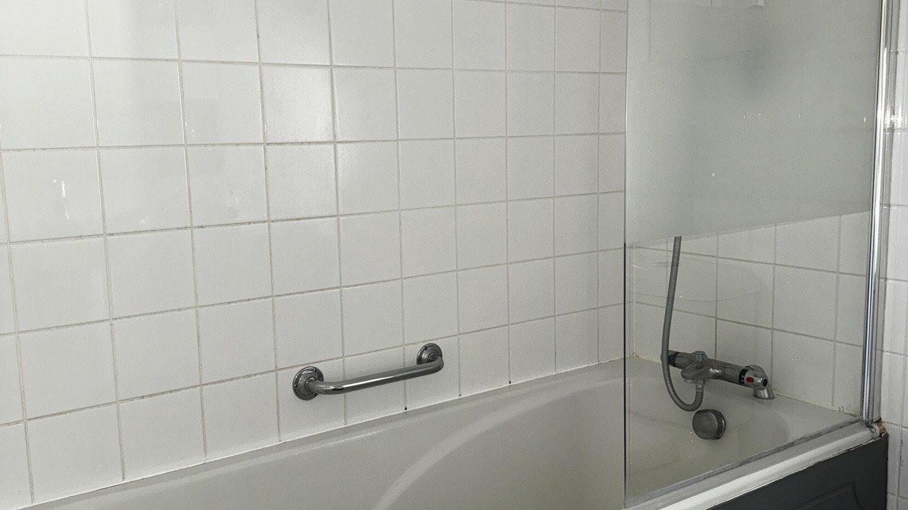 Photo of Others in Canford Cliffs