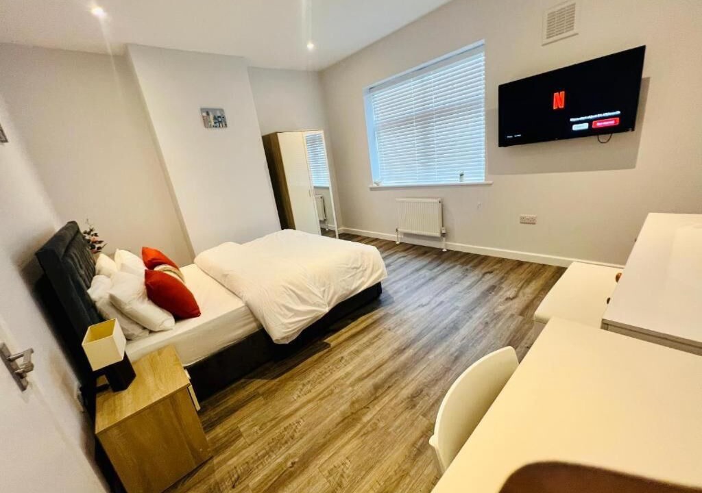 Photo of Bedroom in Northampton