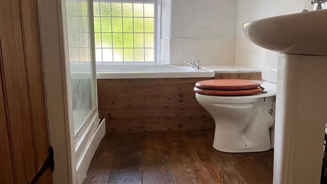 Photo of Bathroom in Bedwas Trethomas & Machen