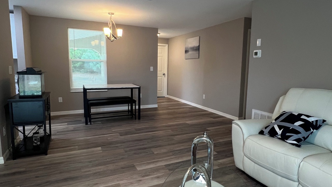 Photo of Livingroom in Spring Hill