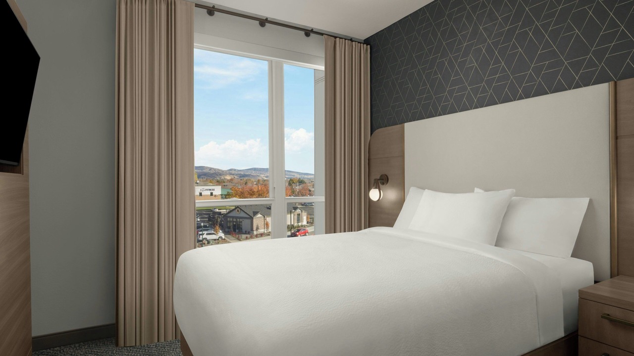 Photo of Bedroom in Eagle