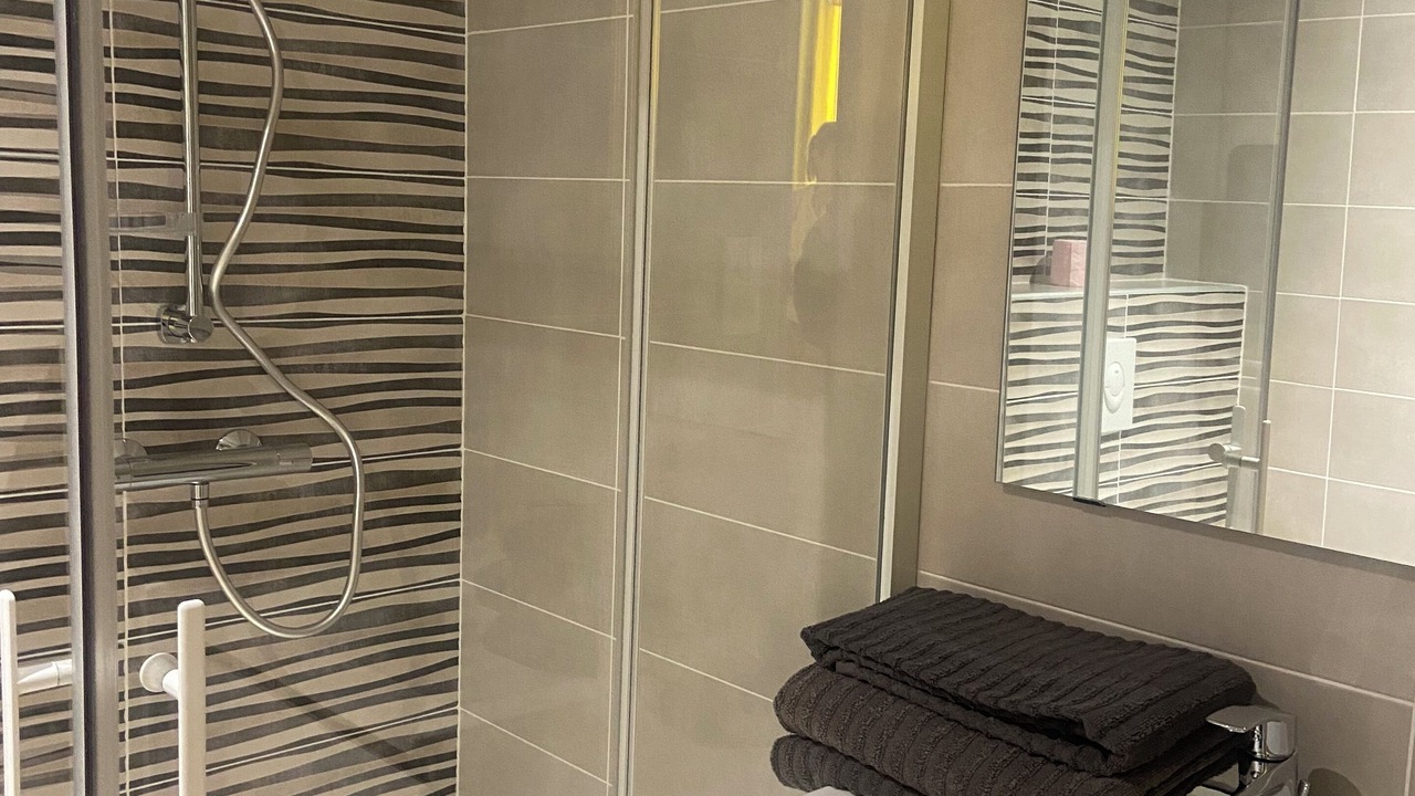 Photo of Bathroom in Saint-Cirgues-en-Montagne
