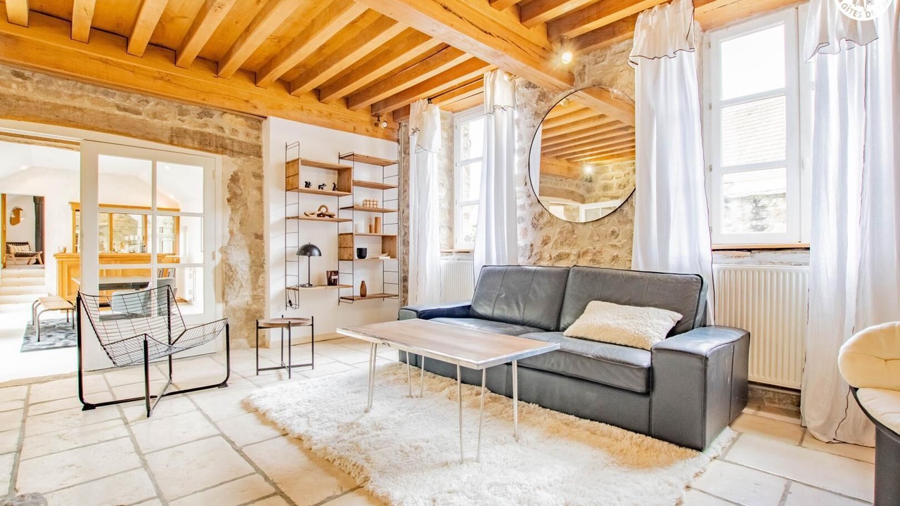 Photo of Livingroom in Saint-Mard-de-Vaux