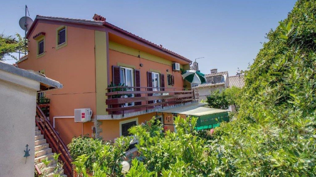 Photo of Outdoor in Cove Murtar