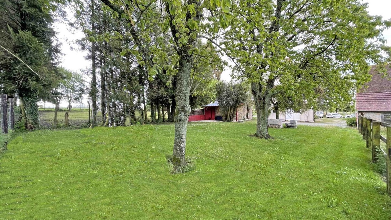 Photo of Outdoor in Boitron
