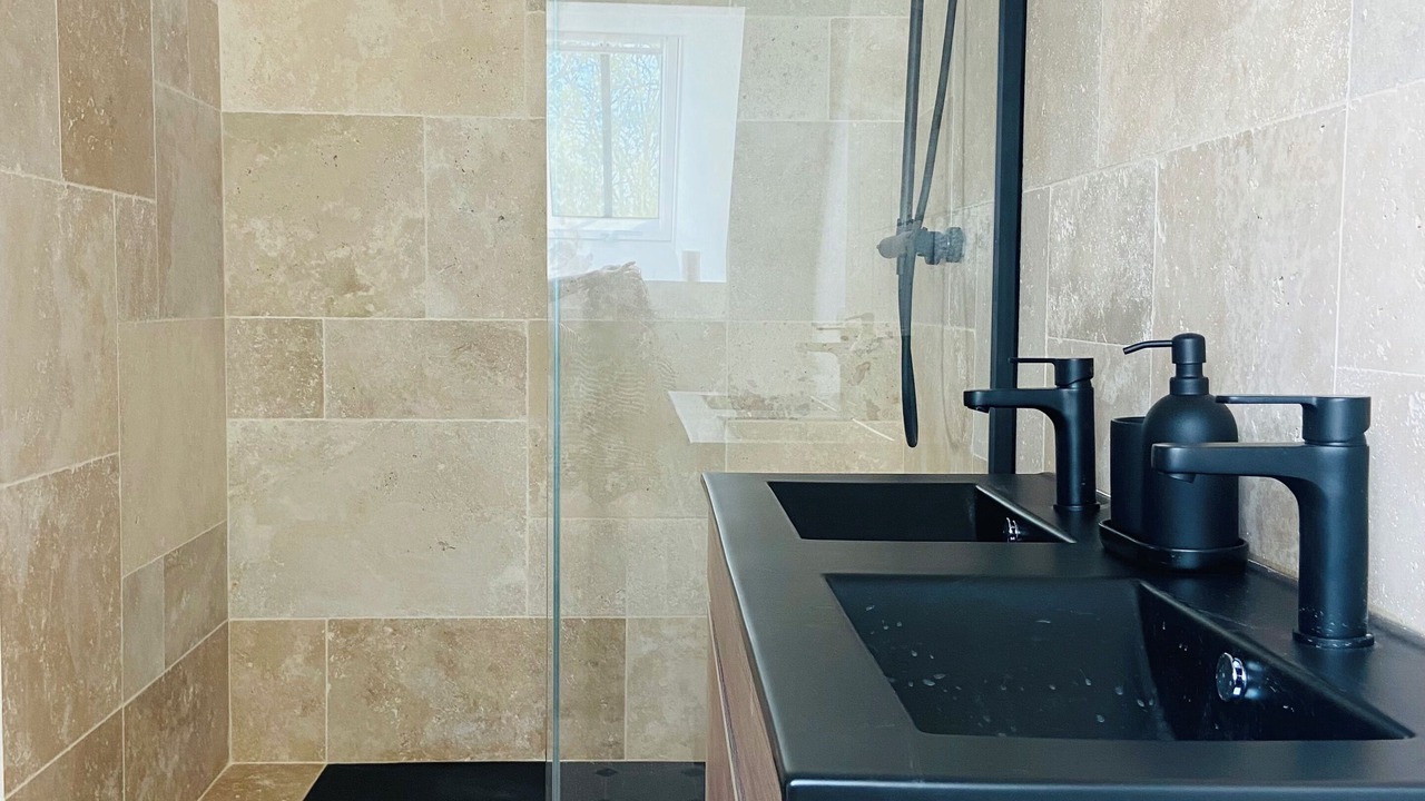 Photo of Others in La Perriere