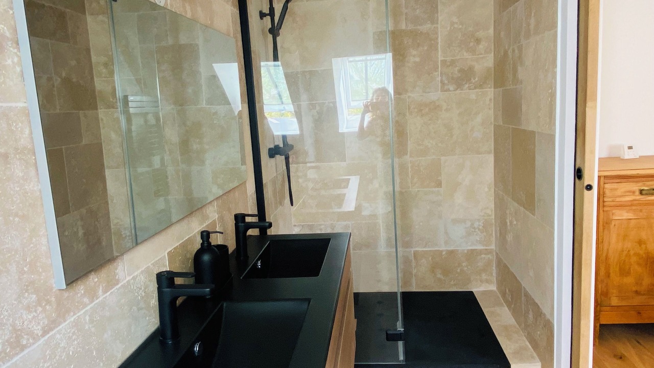 Photo of Others in La Perriere