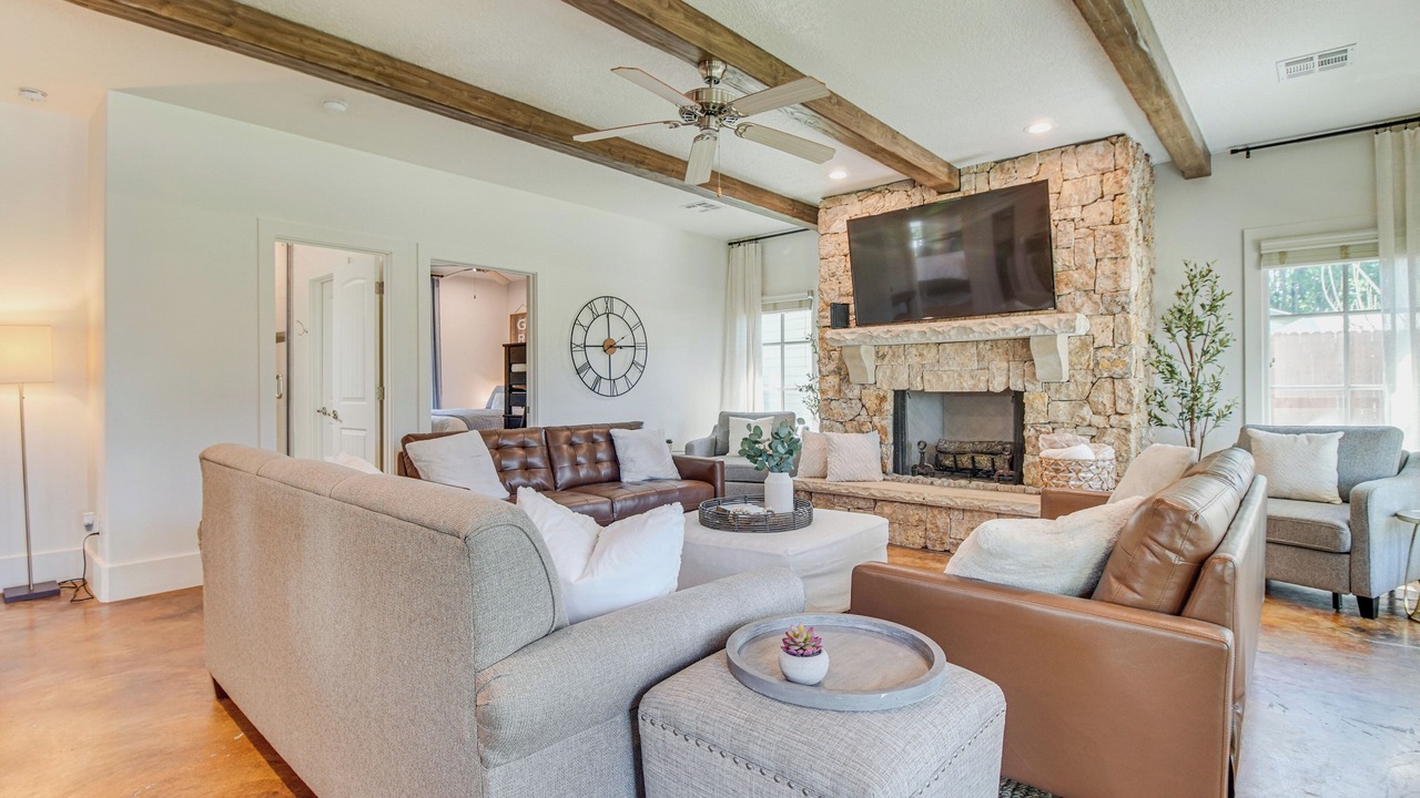 Photo of Livingroom in Vinita