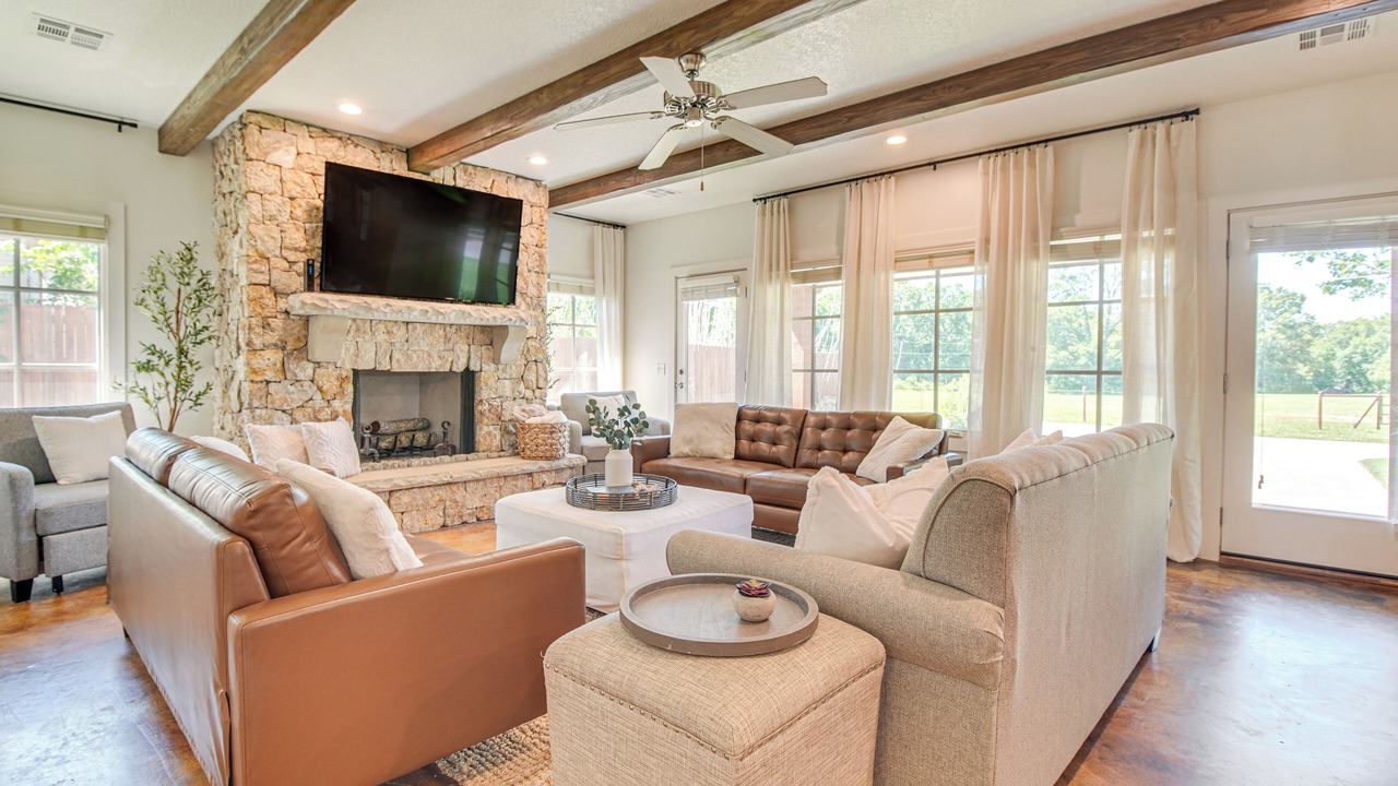 Photo of Livingroom in Vinita