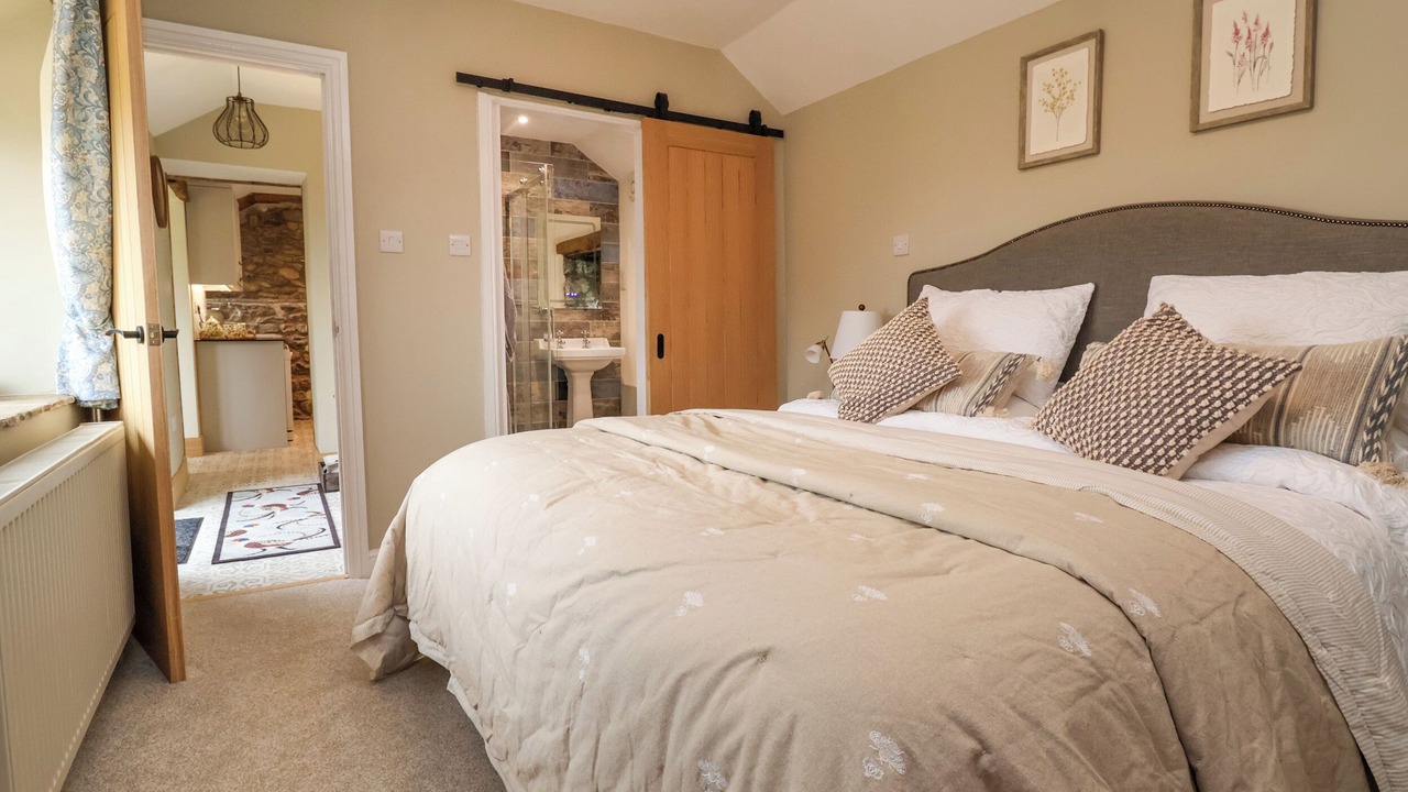 Photo of Others in Farlow