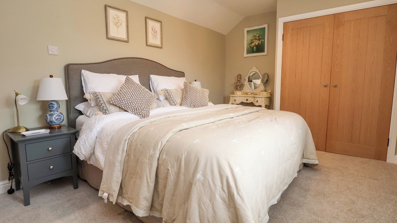 Photo of Others in Farlow