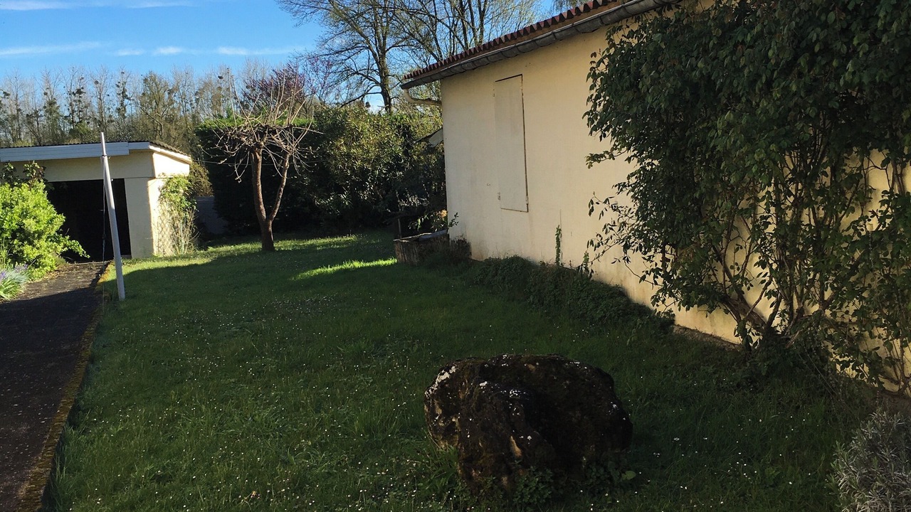 Photo of Outdoor in Pons