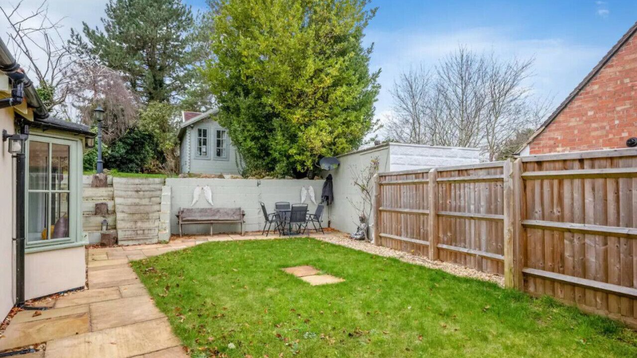 Photo of Outdoor in Kennington