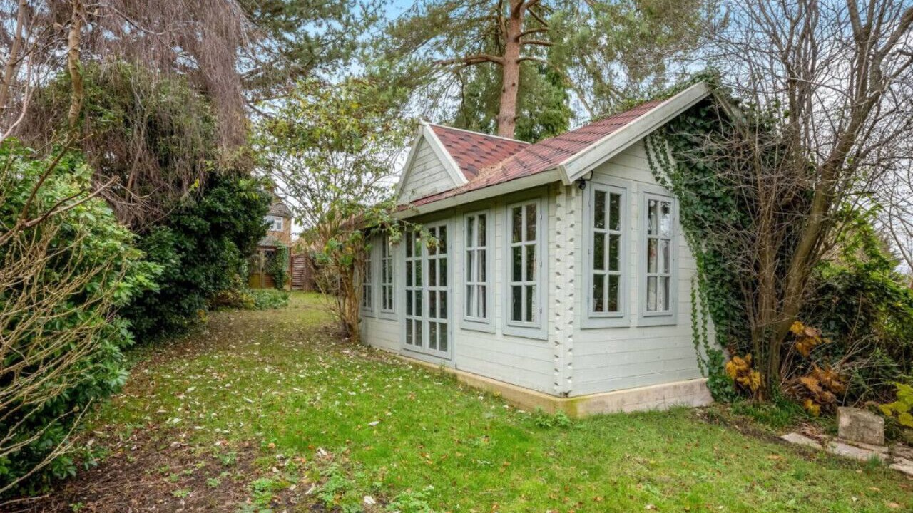 Photo of Outdoor in Kennington