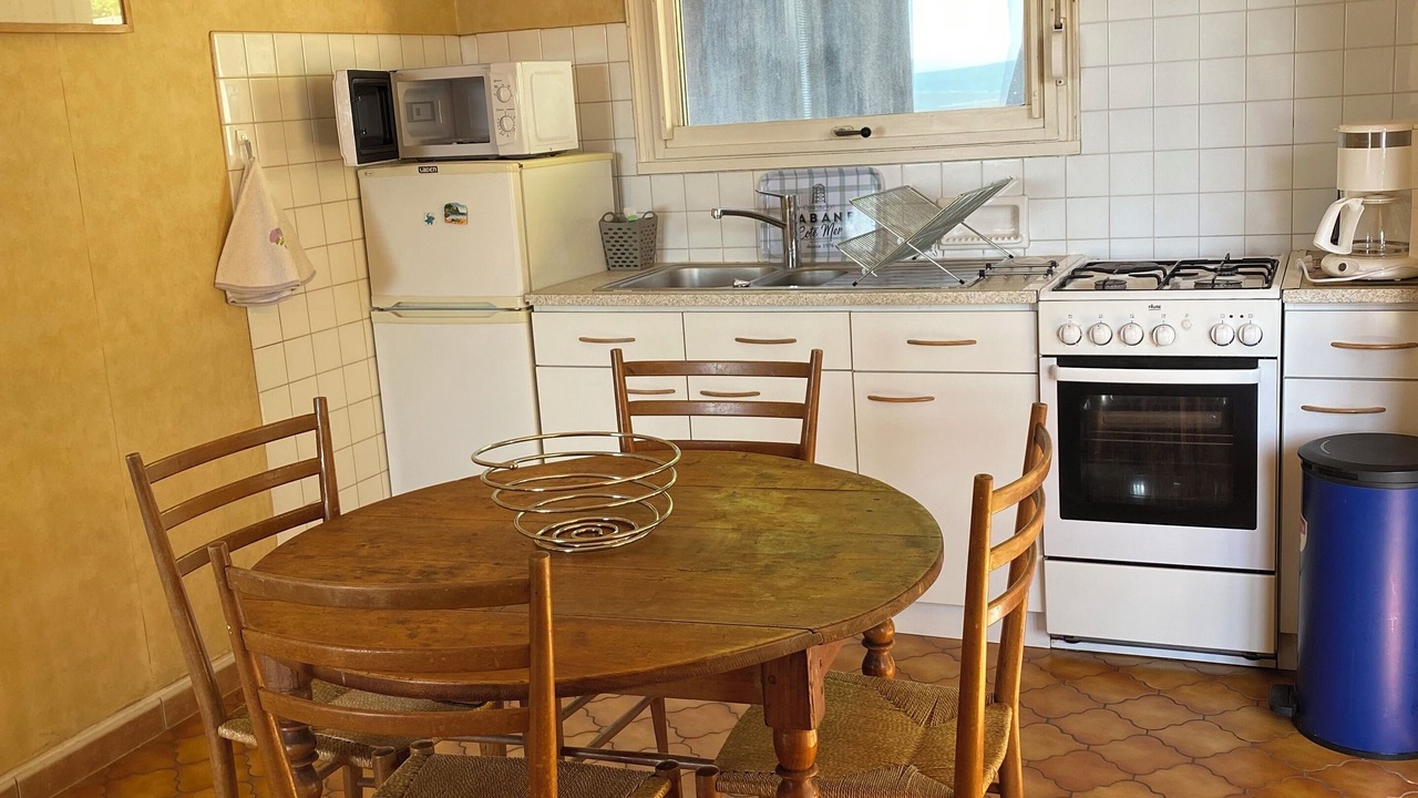 Photo of Kitchen in Saint-Michel-en-Greve