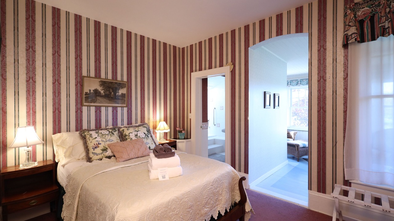 Photo of Bedroom in Wellesley Island