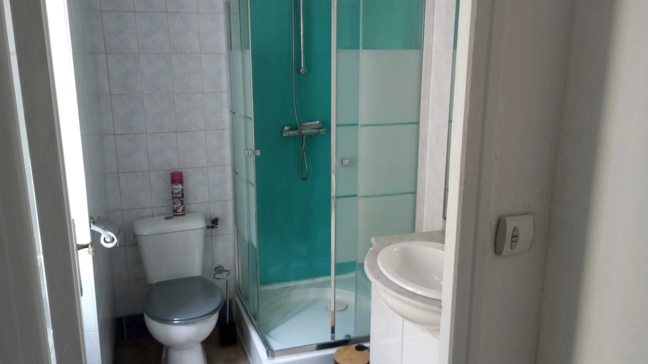Photo of Bathroom in Cagny