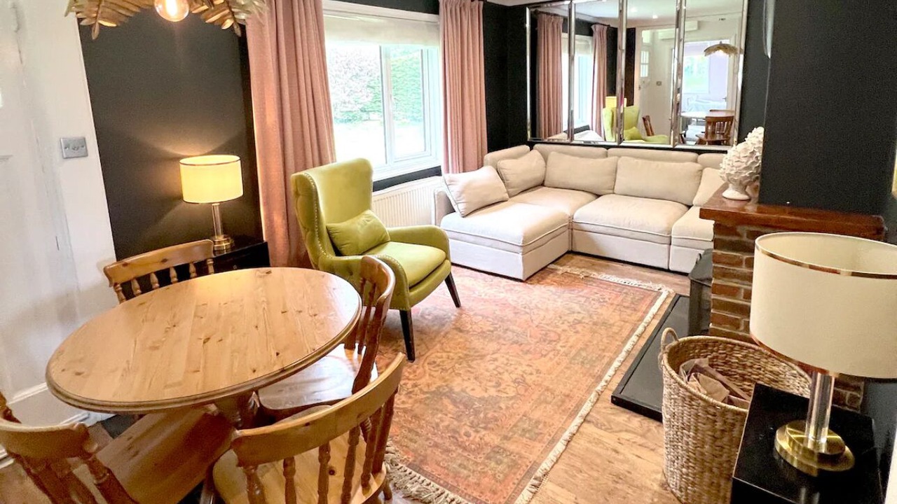 Photo of Others in Etchinghill