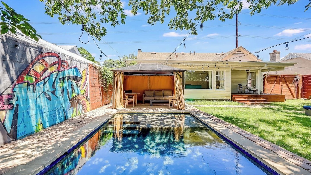 Photo of Outdoor in Cherrywood