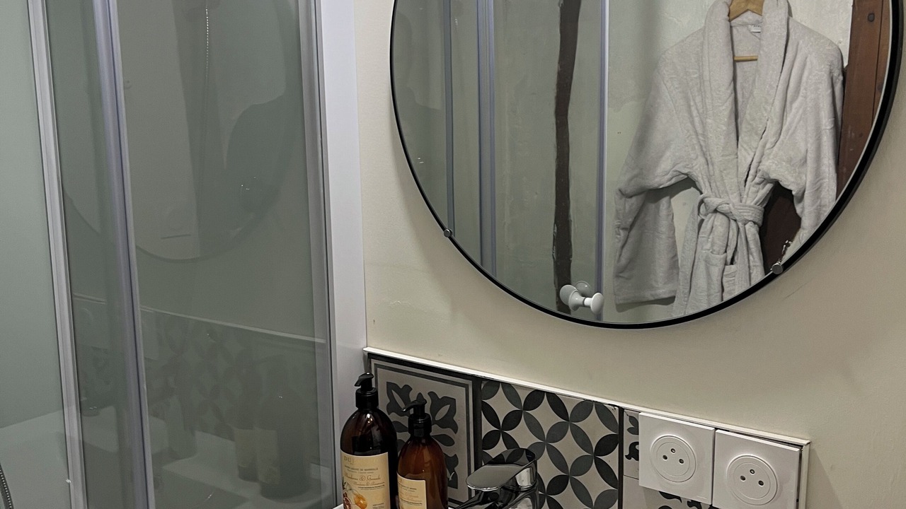Photo of Bathroom in Lorris