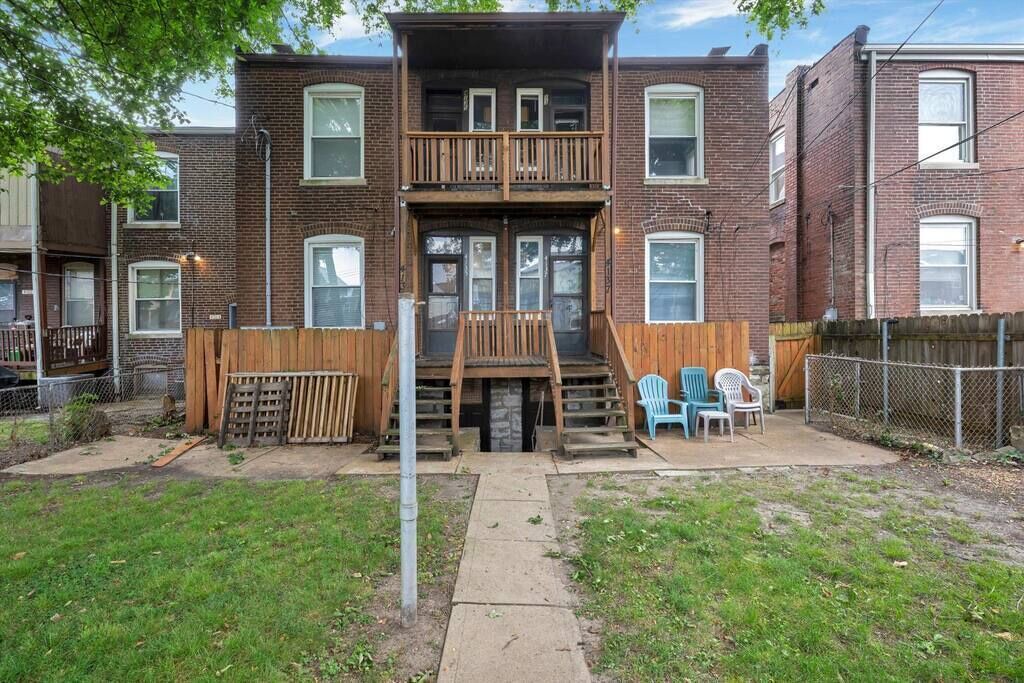 Photo of Outdoor in Shaw