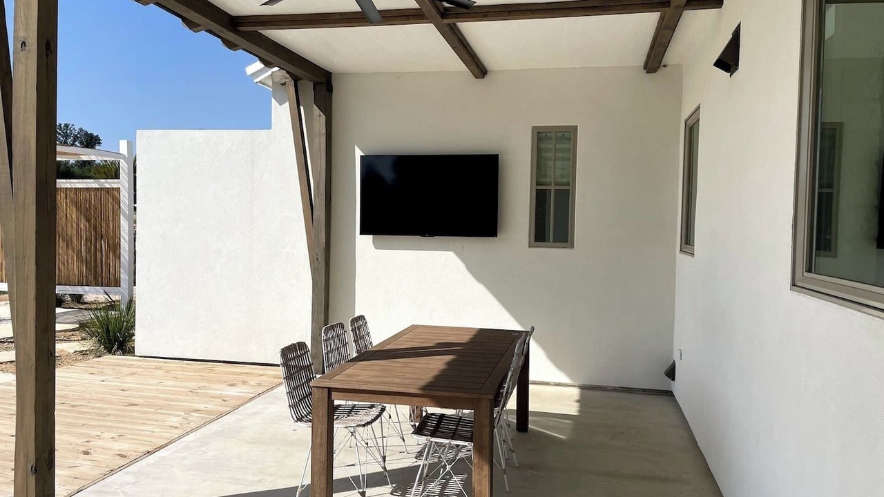 Photo of Outdoor in Arp