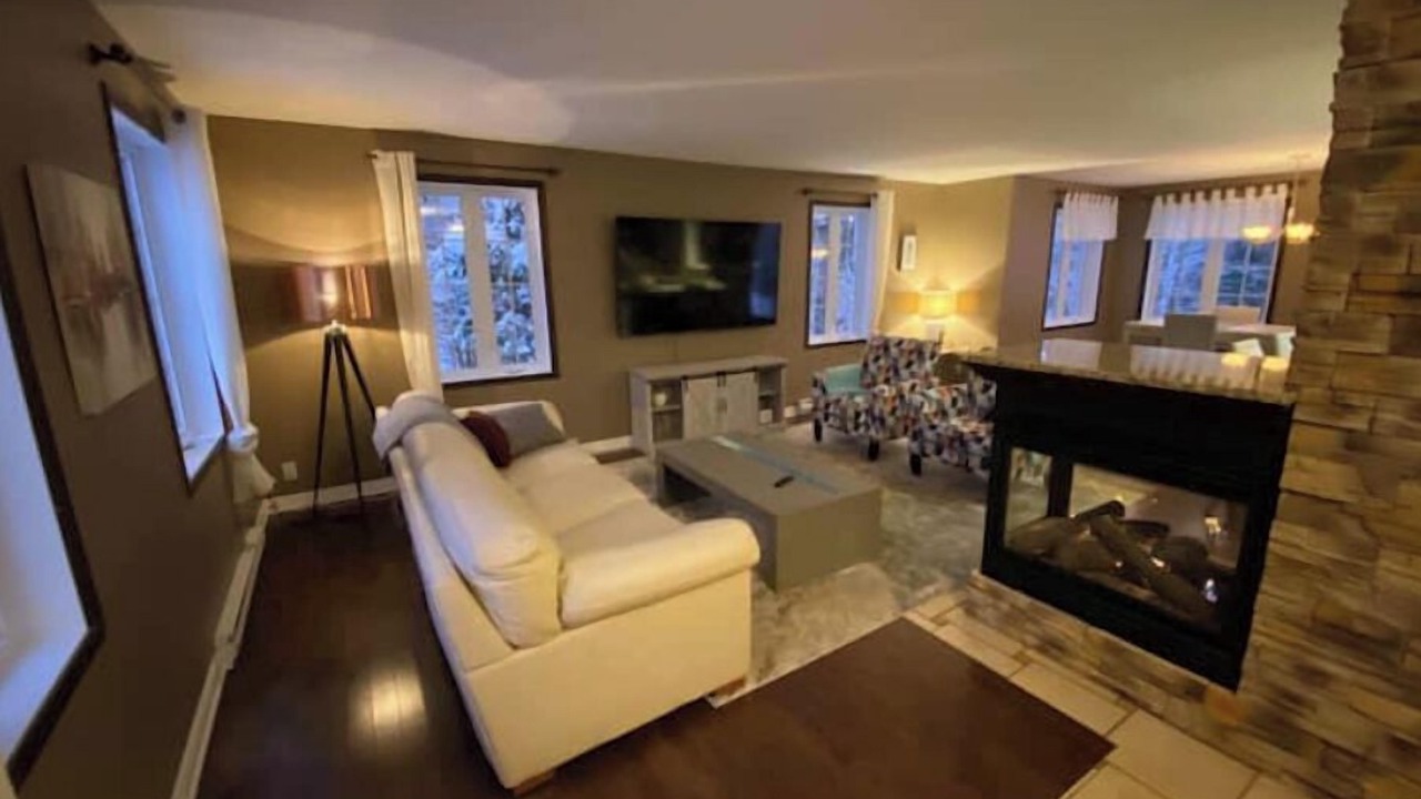 Photo of Livingroom in Sainte-Ann-des-Lacs