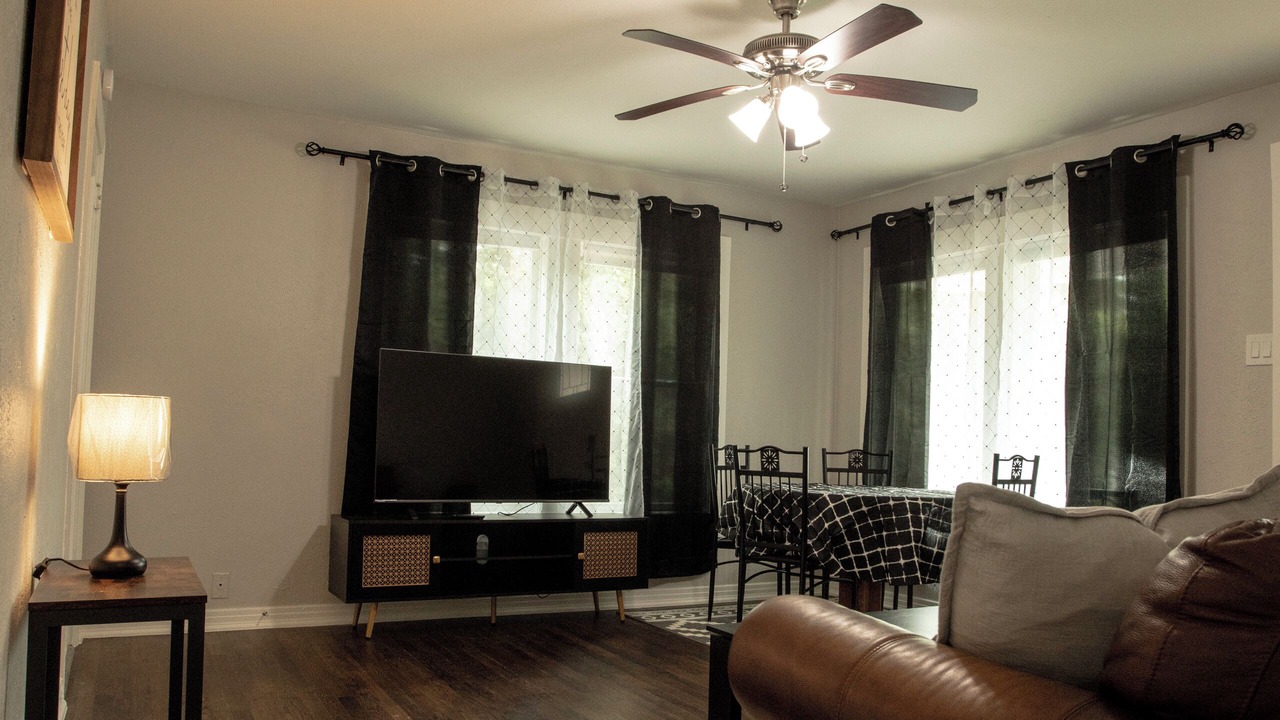 Photo of Livingroom in Denton