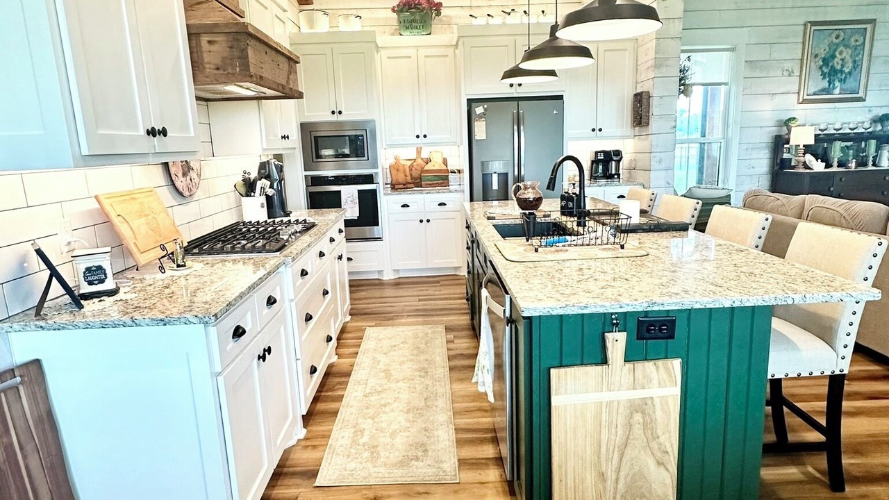 Photo of Kitchen in Eustace