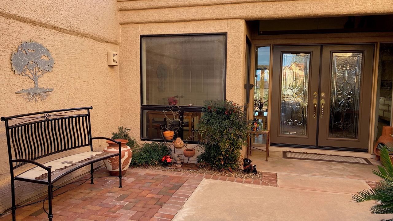 Photo of Patio Balcony in Saddlebrooke