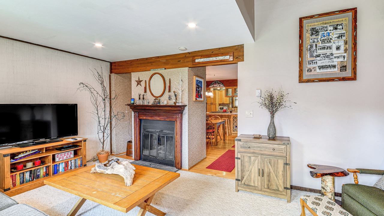 Photo of Livingroom in Blodgett Mills