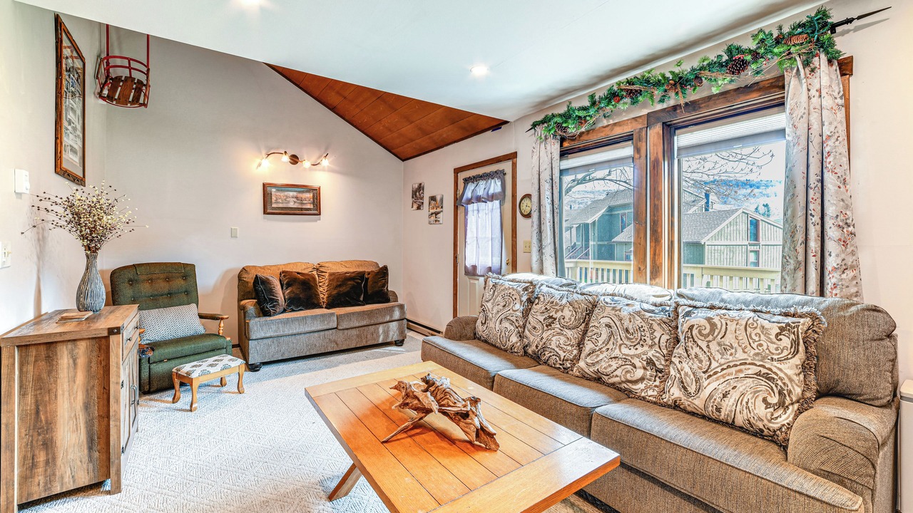 Photo of Livingroom in Blodgett Mills